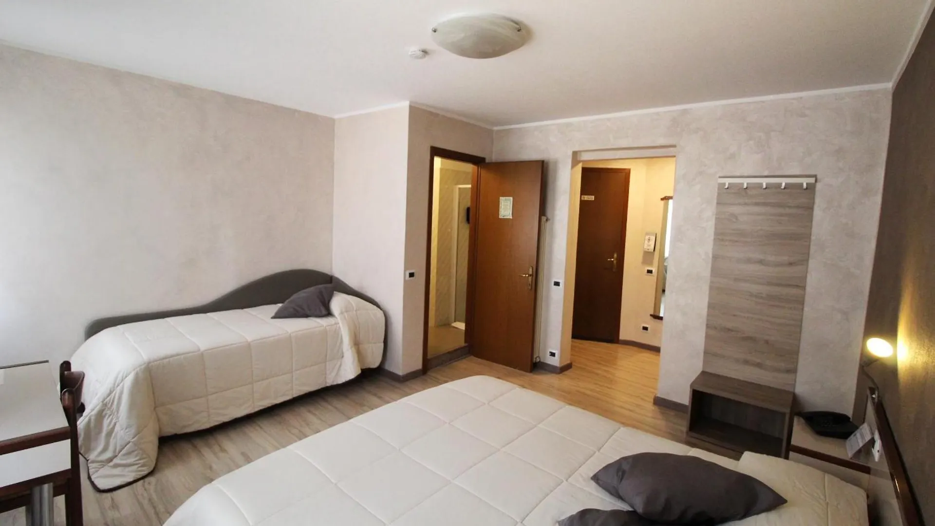 Hotel Avogadro San Pellegrino Terme 2*,