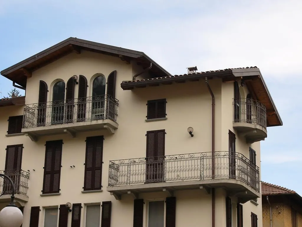 Hotel Avogadro San Pellegrino Terme 2*,